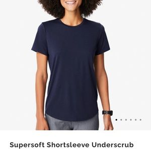 Figs short sleeve under scrub